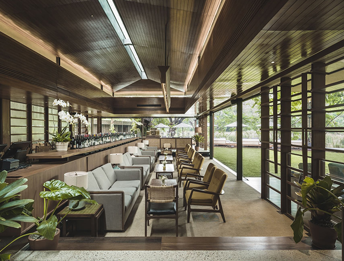 Cork & Screw Country Club